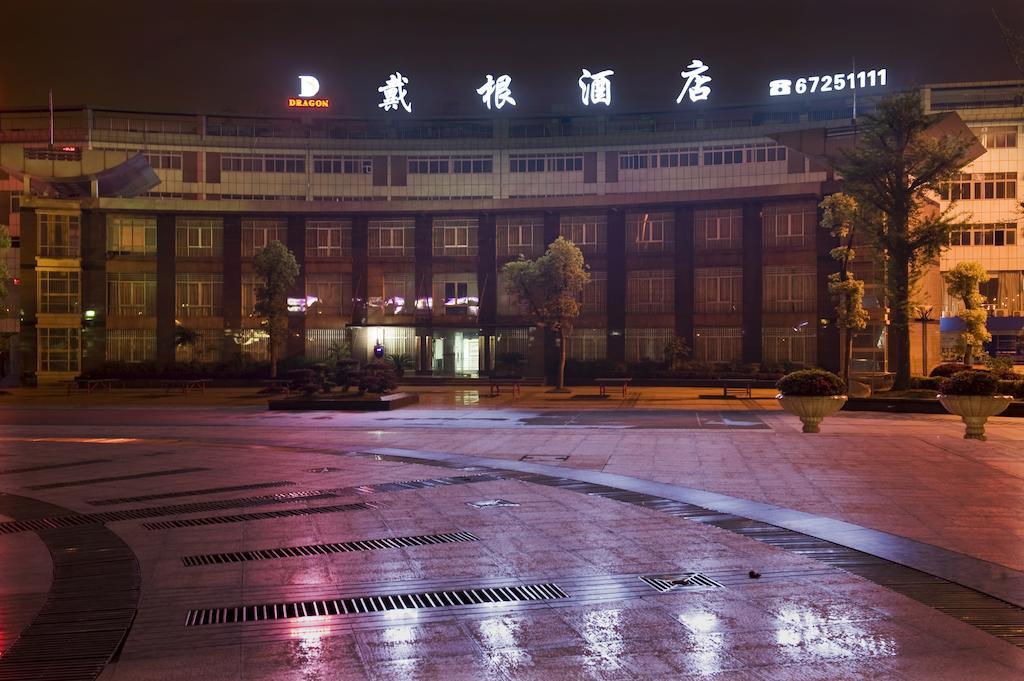 Dragon Hotel Chongqing Exterior foto