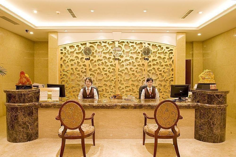 Dragon Hotel Chongqing Exterior foto